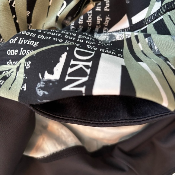 DKNY Sport Troptext Print High-Rise 7/8 Leggings, Med, EUC - Picture 11 of 11